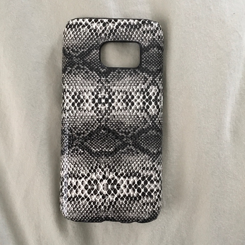 Snake print Samsung S7 case.