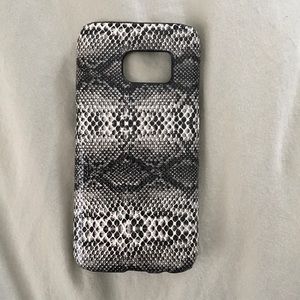 Snake print Samsung S7 case.