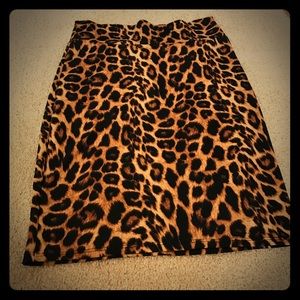 Leopard print LuLaRoe Cassie skirt