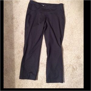 Old navy active capris