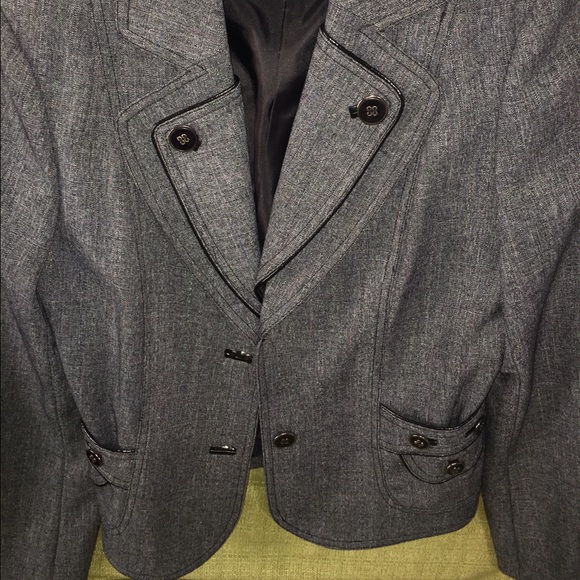 Jacket - Picture 4 of 4