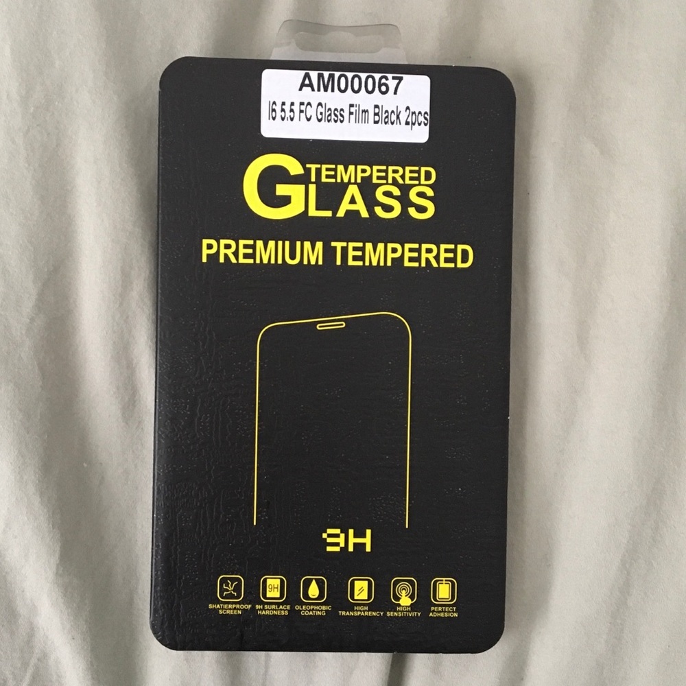 Tempered glass screen cover for black iPhone 6+