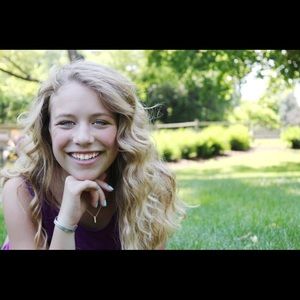 Meet your Posher, Christina