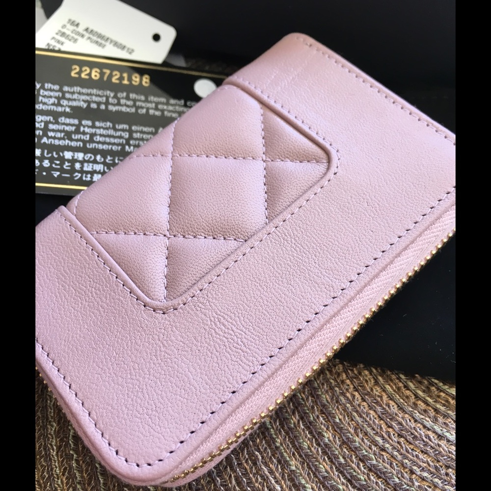 💕Chanel Card Case💕✋🏼Sold - Picture 2 of 8