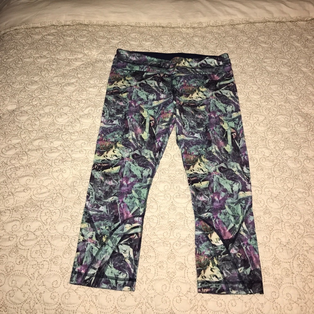 Lululemon Inspire Crop II (new without tags!)
