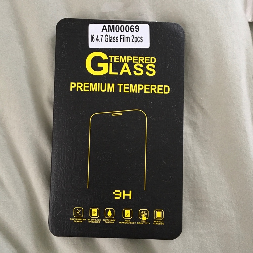 Tempered glass screen protection for iPhone 6