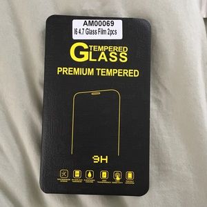 Tempered glass screen protection for iPhone 6