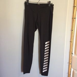 Old Navy athletic compression reflective leggings