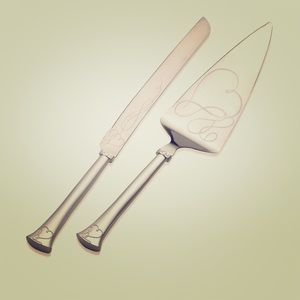 Mikasa Cake Server and Knife