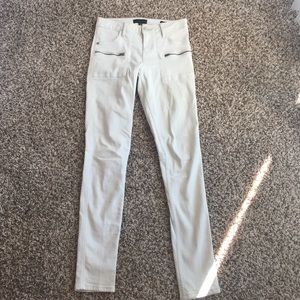 Sanctuary light wash denim white/grey tone
