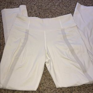 LIGHT PINK LULU YOGAS!!