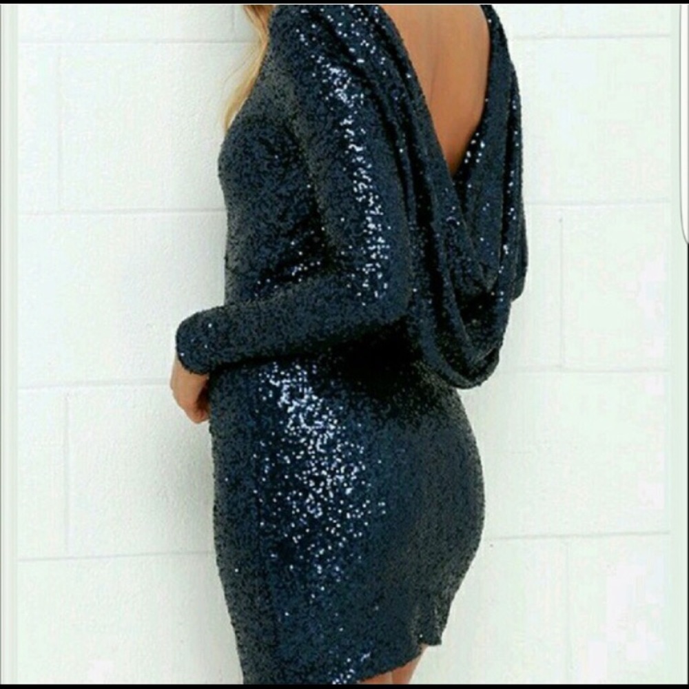 Lulus Dress! Navy blue long sleeve sequin! ☺