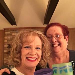 Meet your Posher, Adella