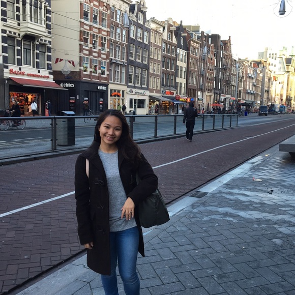 Posh Ambassador 💕 Meet your Posher 💕 - Picture 3 of 8