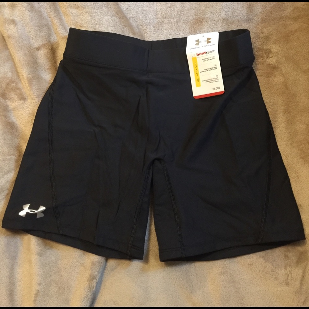 Under Armour Compression Shorts Size M