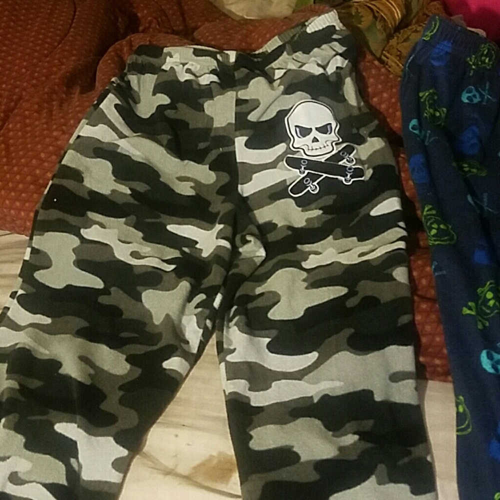Boys pajama pants gray and black with skull