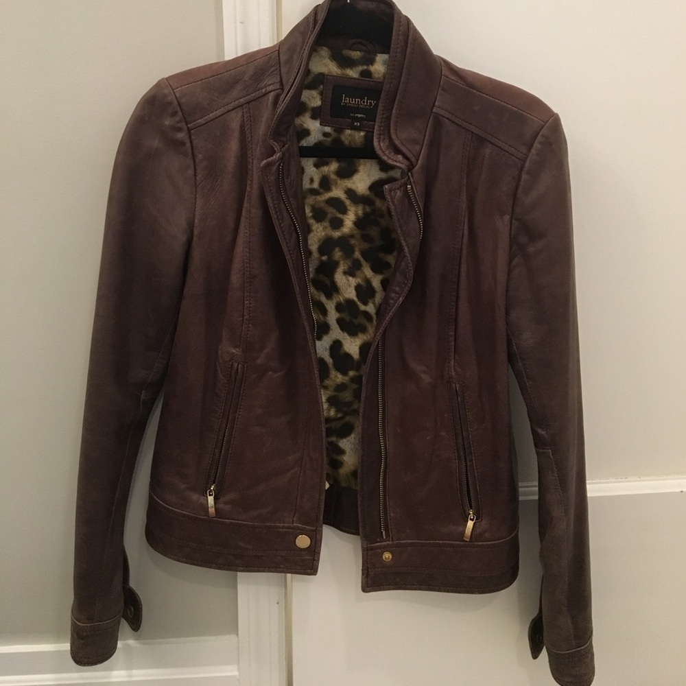 Extra small brown leather jacket