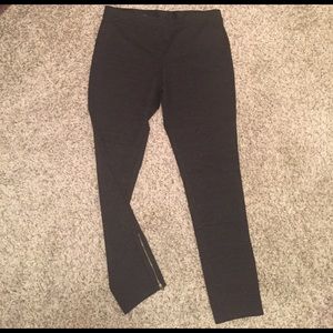 Max Studio grey leggings