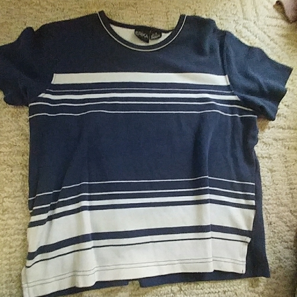 Tee shirt