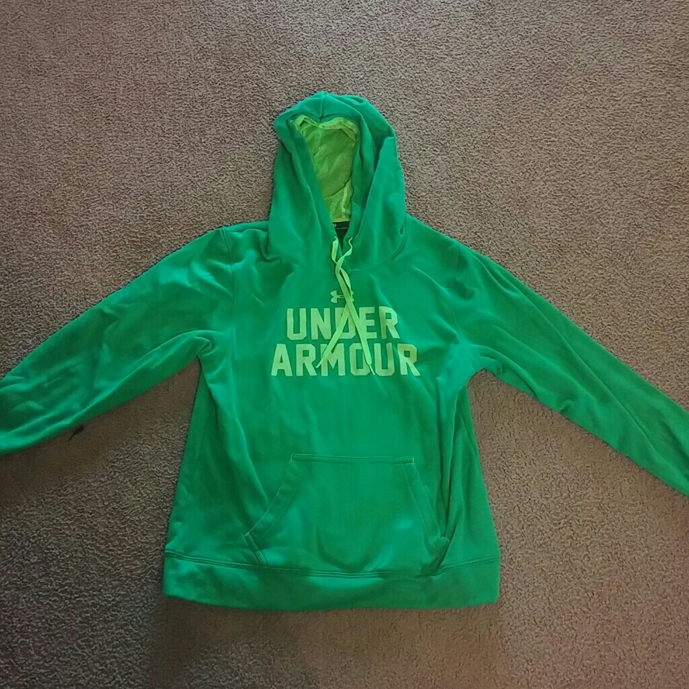 Under armour sweatshirt