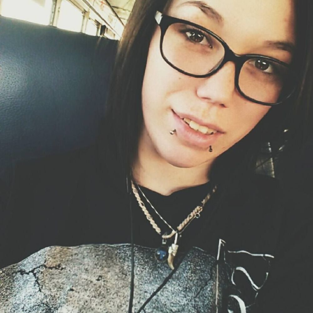 Meet your Posher, Mahayla