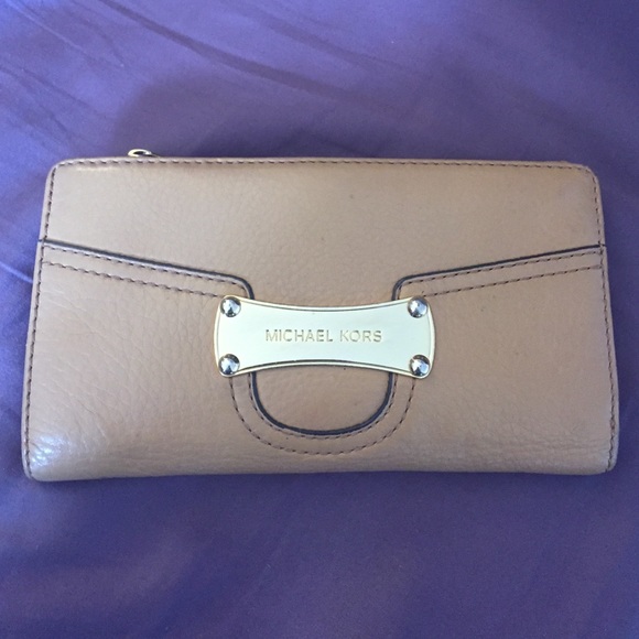 Michael Kors Accessories - Michael Kors Wallet