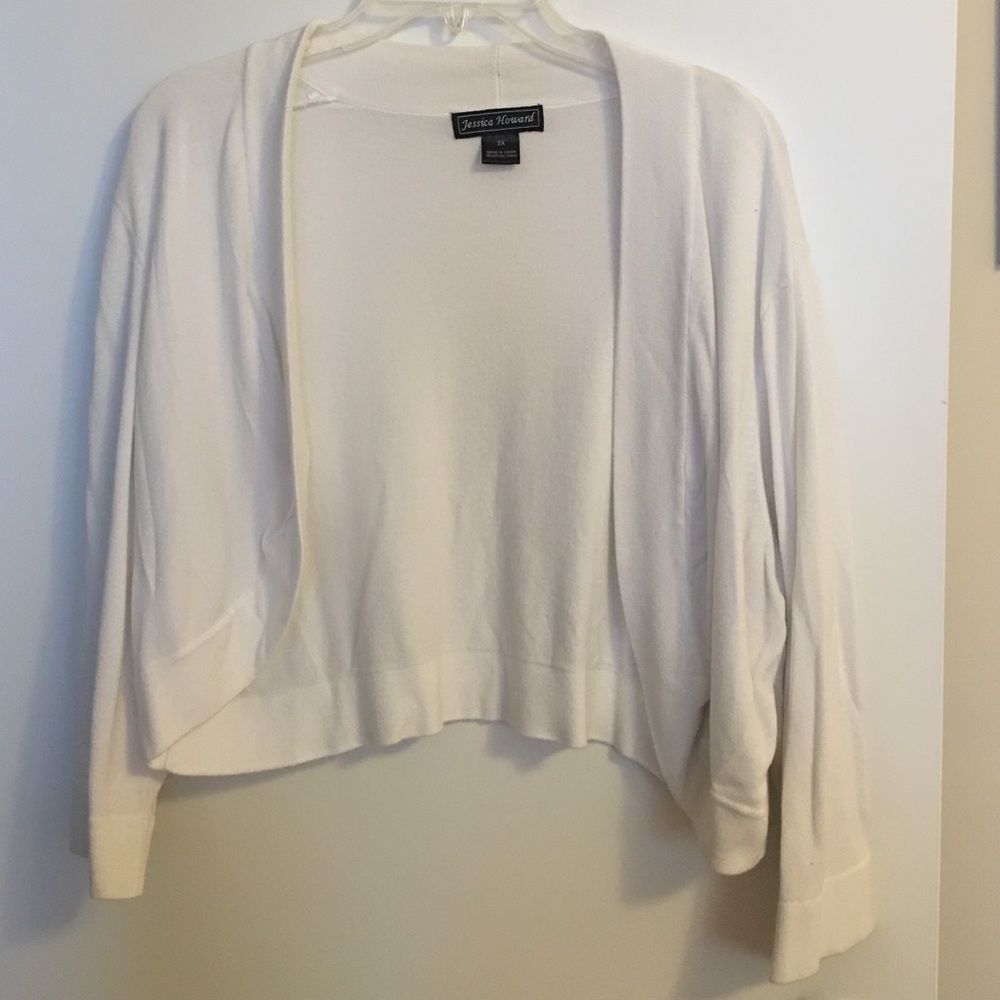 White Sweater 2X LIKE NEW