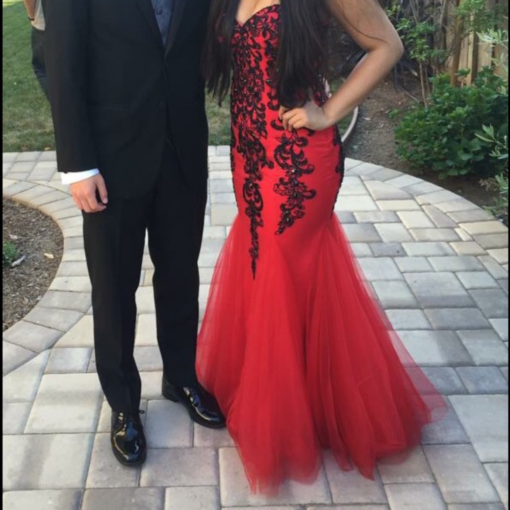Red prom dress