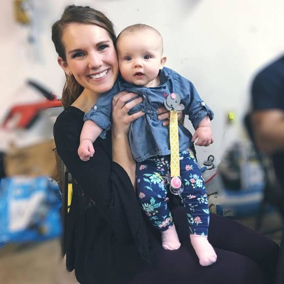 Meet your Posher, Christie - Picture 1 of 1