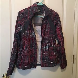 Brooks running wind breaker!