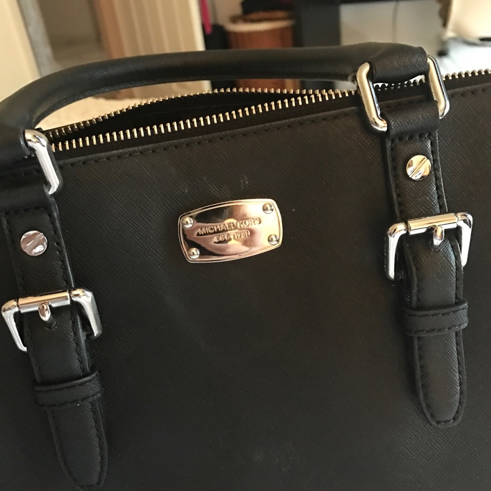Michael Kors Black/Silver bag - Picture 2 of 2