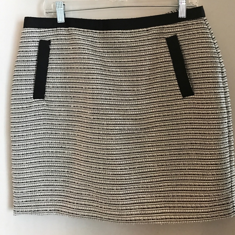 Tweed striped cream, gold and black skirt