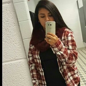 Meet your Posher, Idida