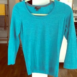 The limited turquoise 3/4 sleeve sweater.