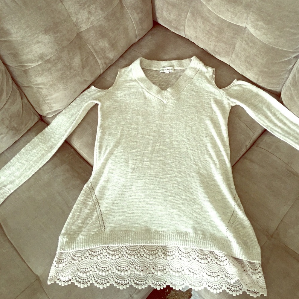 Open shoulder gray tunic