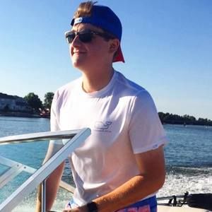 Meet your Posher, Blake