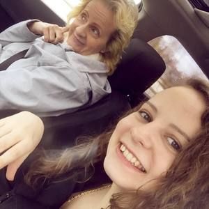 Meet your Posher, Courtney