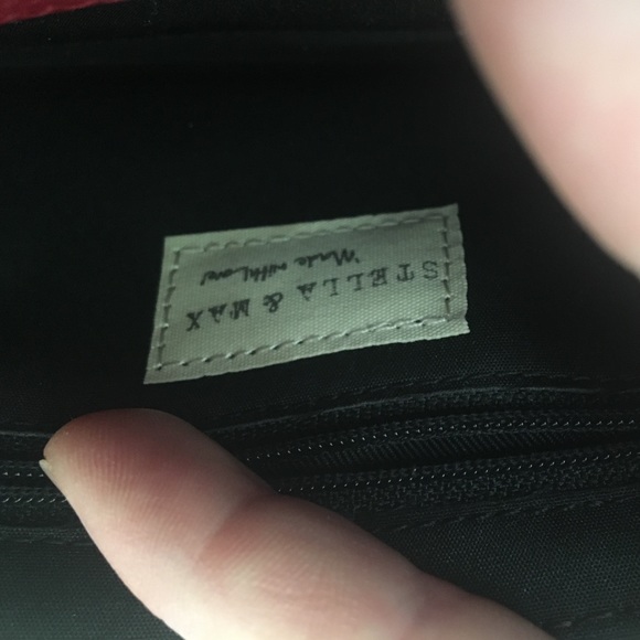 Stella & Max cross body red & gold chain purse. - Picture 4 of 4