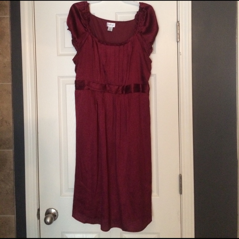 Motherhood Maternity Dress