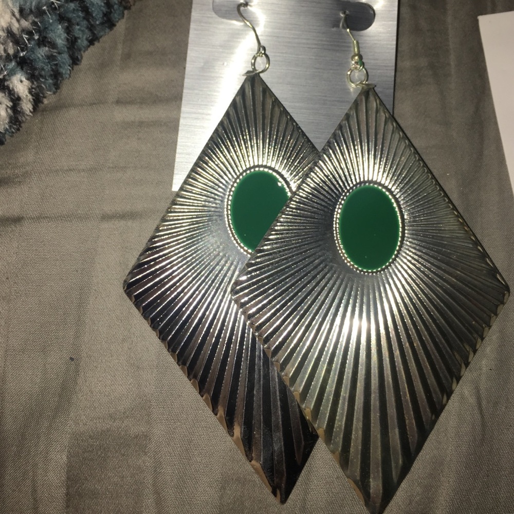Earrings . Bundle