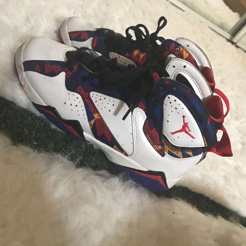 Air Jordan sweater 7s sz: grade school 6.5Y