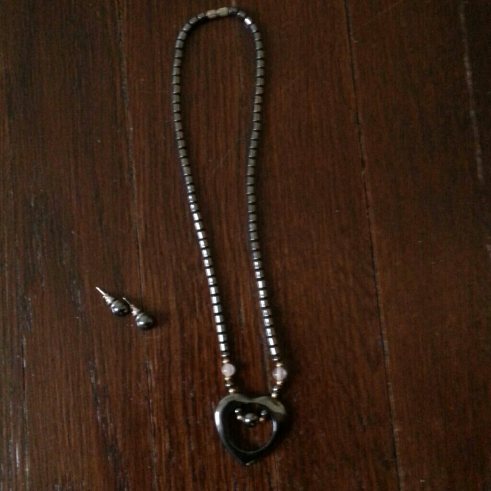 Beautiful Hematite Necklace and Earrings