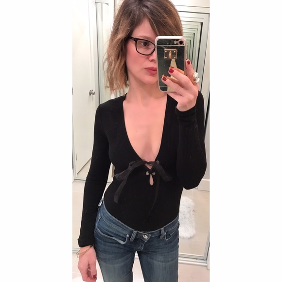 ➡NWT Reformation Black Dimmick Lace Up Bodysuit⬅ - Picture 5 of 5