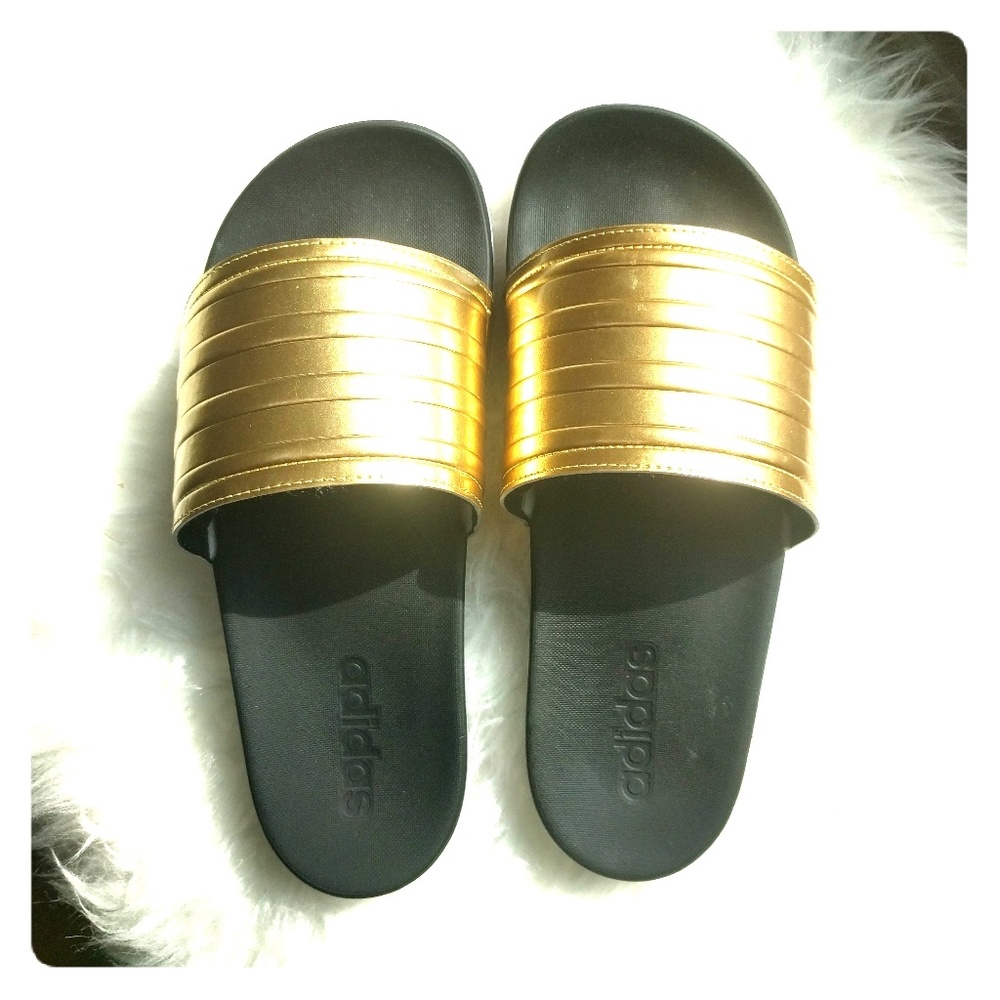 Adidas Adilette slides