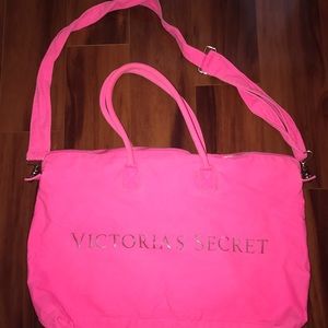 PiNk VICTORIA's SECRET Duffle Bag