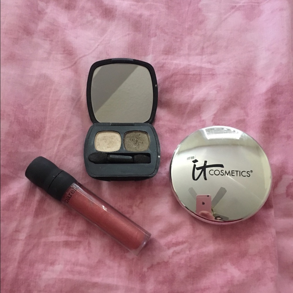 High end makeup bundle