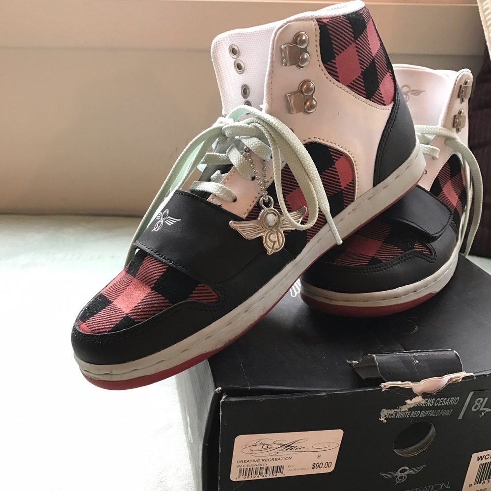 NWOT Women's Creative Recreation Sneakers Size 8