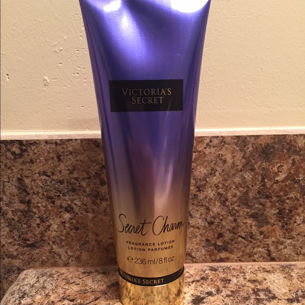 VS Secret Charm Lotion