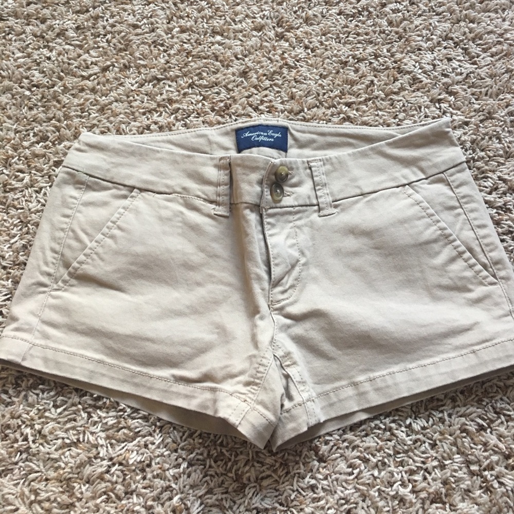 American Eagle khaki shorts