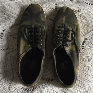 Camo Vans